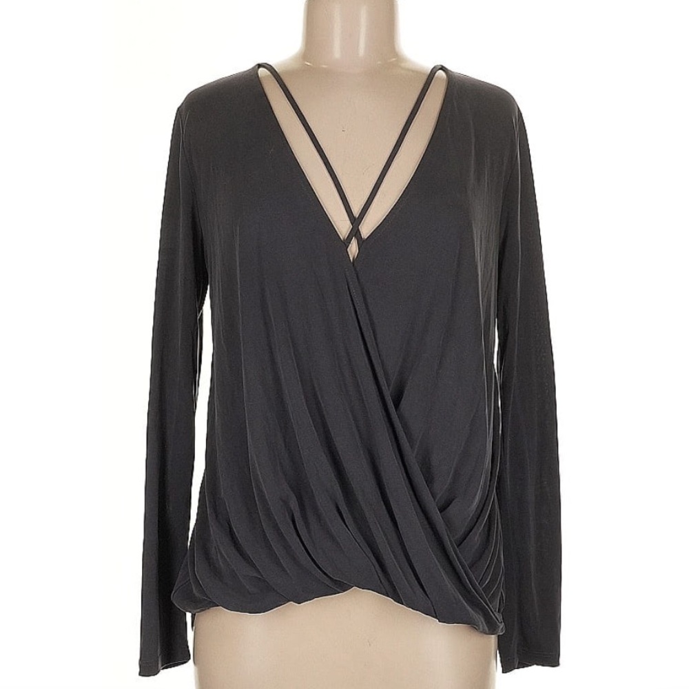 Lush | Long Sleeve Deep V Blouse in Gray